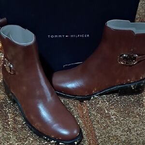 Tommy Hilfiger Chestnut Brown Leather Chelsea Ankle Boots